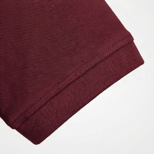 เสื้อโปโลแขนสั้นผู้ชายทรงปกติ ผ้าฝ้ายพิมพ์โลโก้ตามสั่ง สีตามสั่ง ระบายอากาศได้ดี เหมาะสำหรับเล่นกอล์ฟและกีฬา - Product Image 6