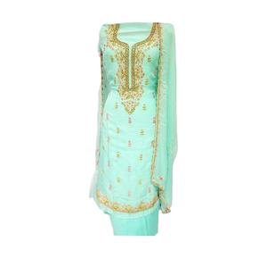 Trajes indios y paquistaníes sin costuras de diseñador bordados a mano para una elegancia elegante - Product Image 1