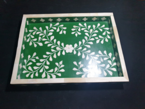 Bandeja de Servicio de Resina Blanca Hecha a Mano para Cocina y Baño, Diseño Geométrico de Mosaico Verde, Decoración para Sala de Estar y Tocador - Product Image 2