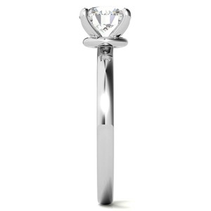 Anillo de compromiso solitario de moissanita de 1 quilate con corte redondo, probado con detector de diamantes, de oro blanco de 10K, para ella. - Product Image 5