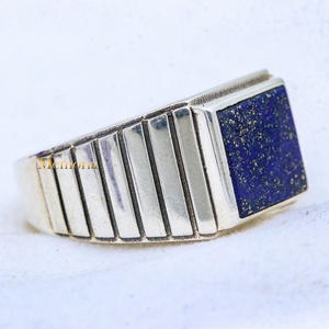 Anillo de Plata de Ley 925 con Lapislázuli Natural Cuadrado y Banda Acanalada, Joyería Fina, Memoria Jewels, Venta al Por Mayor - Product Image 4