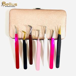 Pince à cils de luxe Bellus International à double tonalité, pointe dorée et pointe lisse, 45 90 Boot Tip, en acier inoxydable, logo personnalisé OEM ODM - Product Image 5