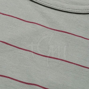 Débardeur élégant pour homme, parfait pour la salle de sport, les entraînements et les tenues décontractées, avec un tissu léger et une coupe confortable. - Product Image 5