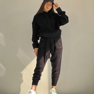 Ensemble de survêtement côtelé en maille pour femme, personnalisé, avec sweat à capuche et pantalon de jogging, fabrication OEM ODM, marque privée, vente en gros - Product Image 2
