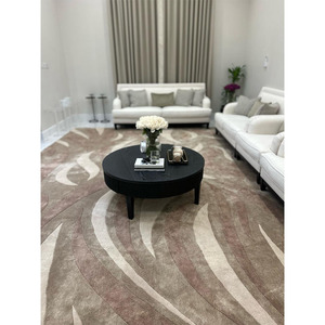 Alfombras Elegantes Hechas a Mano para Elevar la Decoración de su Sala de Estar - Product Image 1