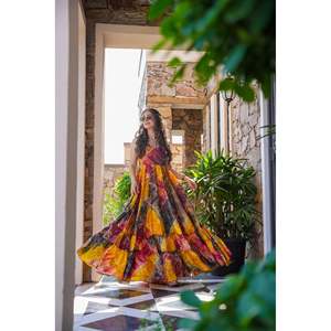 Vestido de noche con estampado floral de diseñador Vestido de fiesta hermoso - Product Image 1