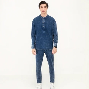 Chaqueta de Mezclilla Personalizada para Hombre, Estilo Casual Vintage, Lavado a la Piedra, Ecológica, Transpirable, con Botones, OEM, Ropa Urbana - Product Image 1