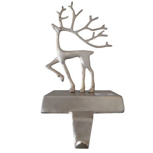 Soportes para calcetines de reno de hierro fundido negro de alta calidad, juego de 4 colgadores metálicos de ciervos para calcetines navideños, para decoración de chimenea y repisa. - Product Image 2