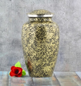 Urna Funeraria de Metal Falah International con Adhesivo Único Impreso en Color Verde Amarillento, Urna Clásica para Cenizas Humanas - Product Image 1