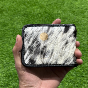 Cartera de Cuero de Vaca con Pelo, Hecha a Mano, Delgada, Bifold, Tarjetero, Diseño de Acabado Liso - Product Image 1