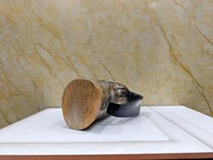 Taza Vikinga de Cuerno de Búfalo 100% Natural Premium con Asa, Hecha a Mano, para Moscow Mule, con Grabado, Hermosa Decoración de Cuerno Animal - Product Image 5