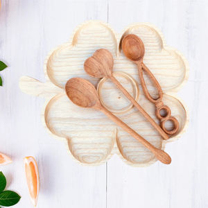 Plato de Madera Moderno con Grabado de Palma, Desechable, de Calidad de Exportación, para Campamentos, Mercados Europeos y Americanos - Product Image 1