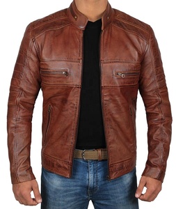 Chaqueta Varsity de Cuero Encerado Color Chocolate para Hombre, Forro de Piel de Oveja Real, Diseño Vintage con Capucha Totalmente Personalizable - Product Image 6