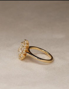 Anillo de Compromiso de Moissanita Avira Jewels de 1ct, Anillo de Novia para Mujer, Oro Sólido de 10k, 14k, 18k, Sin Níquel, Sin Plomo, Clásico para Boda - Product Image 4