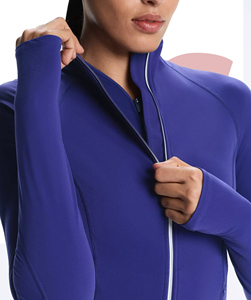 Veste de yoga pour femme, couleur unie, manches longues, col montant, fermeture éclair, coupe ajustée - Product Image 3