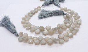 Cuentas facetadas de piedra lunar Siloni natural en forma de corazón para la fabricación de joyas, cuentas facetadas de piedra lunar Ceyloni en forma de corazón, mayorista. - Product Image 4