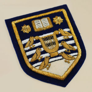 Broderie sur mesure OEM/ODM de haute qualité avec logo personnalisé, taille sur mesure, fournisseur d'épingles de sûreté, broderie artisanale en fil de bullion - Product Image 3