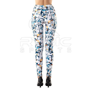 Leggings en tissu extensible doux pour femmes, imprimés sur toute la surface, confortables pour la gym, le yoga, le fitness et les activités sportives. - Product Image 5