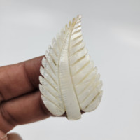 Breloques classiques en nacre naturelle véritable sculptée, serties en clos, qualité supérieure, faites à la main, pour la fabrication de bijoux en gros