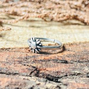 Anillo Boho de Latón con Diseño de Sol Celestial Oxidado para Mujer, Venta al por Mayor - Product Image 3