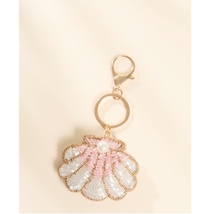 Porte-clés artisanal en perles coquillages, breloque de sac tissée en perles de rocaille - Product Image 5