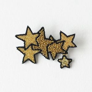 Broche de Lujo con Cuentas y Bordado a Mano, Pin Decorativo de Alta Gama con Bordado Detallado, Joyería de Moda para Abrigo - Product Image 4