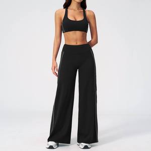 Pantalones de yoga OEM sin costuras de cintura alta con rayas laterales y pierna ancha, elásticos en 4 direcciones, suaves, acampanados, para entrenamiento, con logo personalizado, sujetador liso con cuello en V - Product Image 4