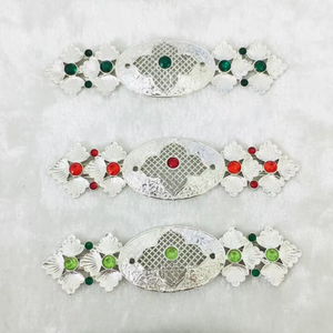 Peineta de Pelo Vintage Chapada en Oro Hecha a Mano, Ecológica, Impermeable, Elegante y a la Moda, con Carcasa de Aleación, Mini Piedras Rojas, Flores, Animales y Borlas - Product Image 1