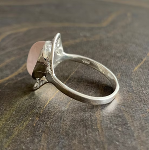 Natural Rose Quartz Gemstone Fine Jewelry <b>925</b> <b>Silver</b> <b>Ring</b> For Unisex Everyday Wear & Occasional Gift - Product Image 3