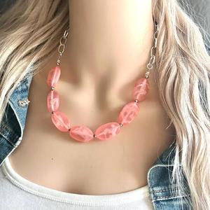 Collar de resina colorido hecho a mano con cuentas multicolor, joyería de lujo hecha a mano en India, estilo bohemio. - Product Image 2