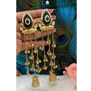 Exquisitos Pendientes Largos de Latón Chapado en Oro con Moissanita y Kundan, de Primera Calidad, para Mujer, Colección de Moda para Bodas - Product Image 2