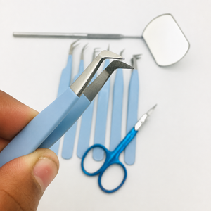 Pince à épiler noire personnalisée pour cils, à pointe angulaire, avec embouts de précision, poignées texturées diamant, en acier inoxydable, écologique et durable, pour sourcils - Product Image 2