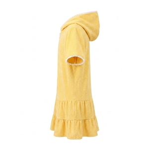 Robe de plage à capuche 100 % polyester pour filles, mignonne, à manches courtes, avec fermeture éclair sur le devant et ourlet à volants, pour la piscine, fournisseur d'étiquettes personnalisées - Product Image 2