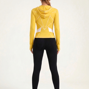 Sudadera deportiva amarilla con capucha y cremallera para mujer, de manga larga, tejida, para yoga y entrenamiento - Product Image 2