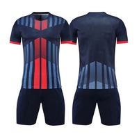 Tenue de football d'entraînement au design unique, service OEM, nouveau modèle, dernières impressions, logo personnalisé, 100% polyester respirant, en vente
