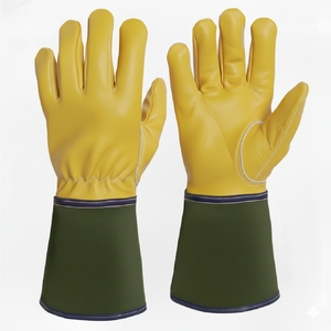 Professional Leather Welding Gloves Heat Proof Safety Gloves for Welding and Metal Work Tasks - Product Image 4