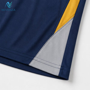 Ensemble t-shirt et short légers pour homme, parfait pour les tenues décontractées d'été, les activités de plein air et les tenues confortables et relaxantes au quotidien - Product Image 6