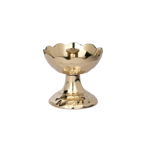 Lampe à huile traditionnelle en laiton en forme de fleur Payali Diya pour la décoration de la maison, du temple, la fête de Diwali et l'Aarti - Product Image 4