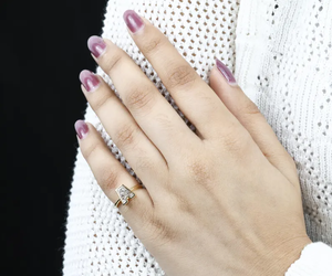 แหวนตัวอักษรเงินแท้แบบมินิมอล สลักชื่อได้ แหวนเพชรแล็บโกรว์ 18k ของขวัญสำหรับทุกเพศ - Product Image 6