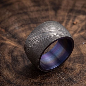 Bague en acier Damas faite à la main, motif élégant, bijou confortable à porter au quotidien pour homme - Product Image 4