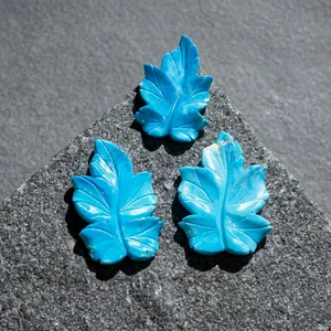 Turquesa Azul Natural Tallada a Mano en Forma de Hoja, Piedra Preciosa de 30x50mm, Piedra Suelta, Marca Mugalart, Origen Rajasthan, para Joyería - Product Image 5