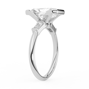 แหวนเพชร 3 เม็ด ทรงเรเดียนท์คัท น้ำหนัก 2.70 กะรัต ทอง 14K 18K เพชรเลี้ยงในห้องปฏิบัติการ ดีไซน์โมเดิร์นทรงบาแกตต์แบบเรียว ประดับขอบแบบเบเซล เหมาะสำหรับเป็นแหวนหมั้น - Product Image 6