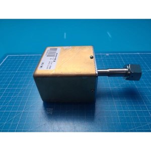 เครื่องวัดความดันสุญญากาศแบบคาปาซิทีฟ TYLAN CMH-11S06 มือสอง ใช้ได้ทันที อะไหล่อุปกรณ์เซมิคอนดักเตอร์รุ่นเก่า - Product Image 1
