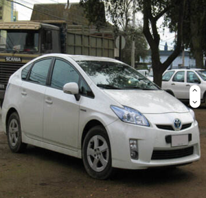 รถยนต์เบนซินมือสองสภาพดี ปี 2026 Prius 1.8L รุ่นมาตรฐาน เกียร์ E-CVT 5 ที่นั่ง ขับเคลื่อนล้อหน้า แบบแฮทช์แบ็ก - Product Image 1