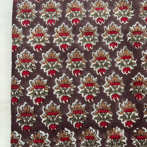 ผ้าฝ้ายพิมพ์ลายบล็อกสีน้ำตาล ลายดอกบูติ ผ้าฝ้ายทำมือจากอินเดีย ผ้าพิมพ์ลายแบบดั้งเดิมจากเมืองชัยปุระ - Product Image 1