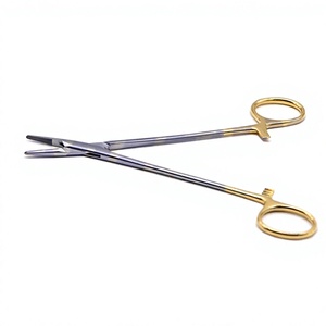 Portaagujas Quirúrgico RE-SF-904 Tc de Acero Inoxidable, con Bloqueo por Fuerza, Certificado CE Clase II, para Uso Hospitalario, de REEAX ENTERPRISES - Product Image 1