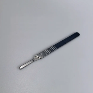 ด้ามจับมีดผ่าตัดสแตนเลสแบบแมนนวล รุ่น SR-200 พร้อมที่ใส่ใบมีด อุปกรณ์ผ่าตัด ได้รับการรับรองมาตรฐาน CE ระดับ I ตามความปลอดภัยตามระเบียบ MFDS - Product Image 2