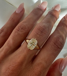 Anillo de compromiso de oro con diamante solitario de 5 quilates, cultivado en laboratorio, corte cojín alargado, color champán, estilo vintage, con engaste de garra, marrón claro, IGI - Product Image 4