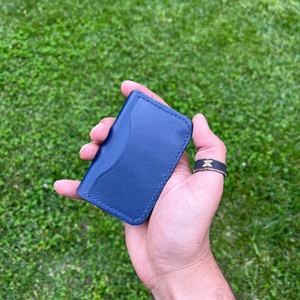 Porte-cartes en cuir cousu à la main portefeuille personnalisé petit ami pour hommes poche avant tous les jours LCR-0065G de transport - Product Image 1