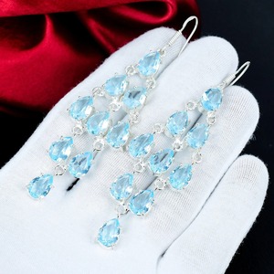 Boucles d'oreilles pendantes en argent sterling 925 avec topaze bleue suisse, bijoux faits main par un créateur, cadeau de pierre de naissance en topaze bleue suisse pour femme - Product Image 2